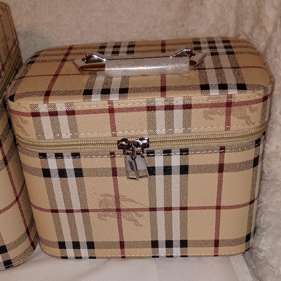 Burberry Beige and Black Checkered Bag Duo - Picture 4 of 17